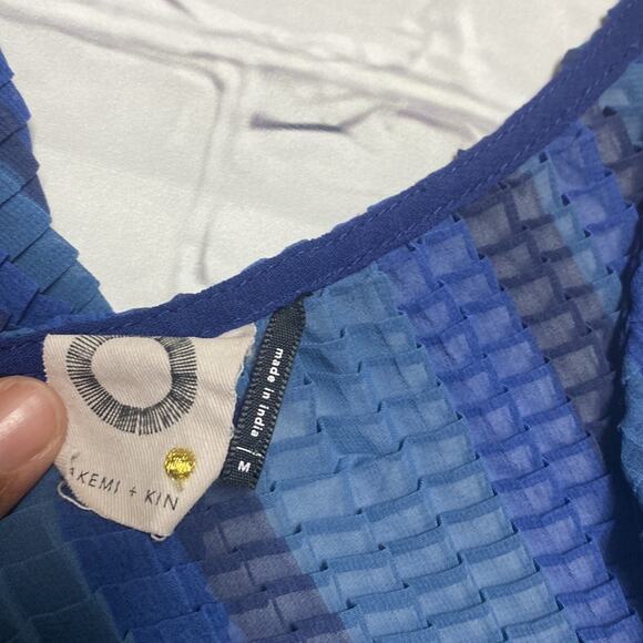 Anthropologie Akemi + Kin Baka Tassel Top M - Picture 3 of 5